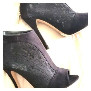 Aldo lace pep toe high heel bootie